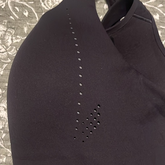 Lululemon sport’s bra high support like new - Picture 6 of 6